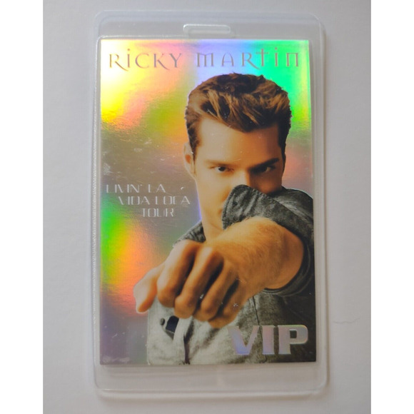 Ricky Martin Livin' La Vida Loca Tour Backstage Pass VIP Laser Laminated Reflect - Picture 2 of 3